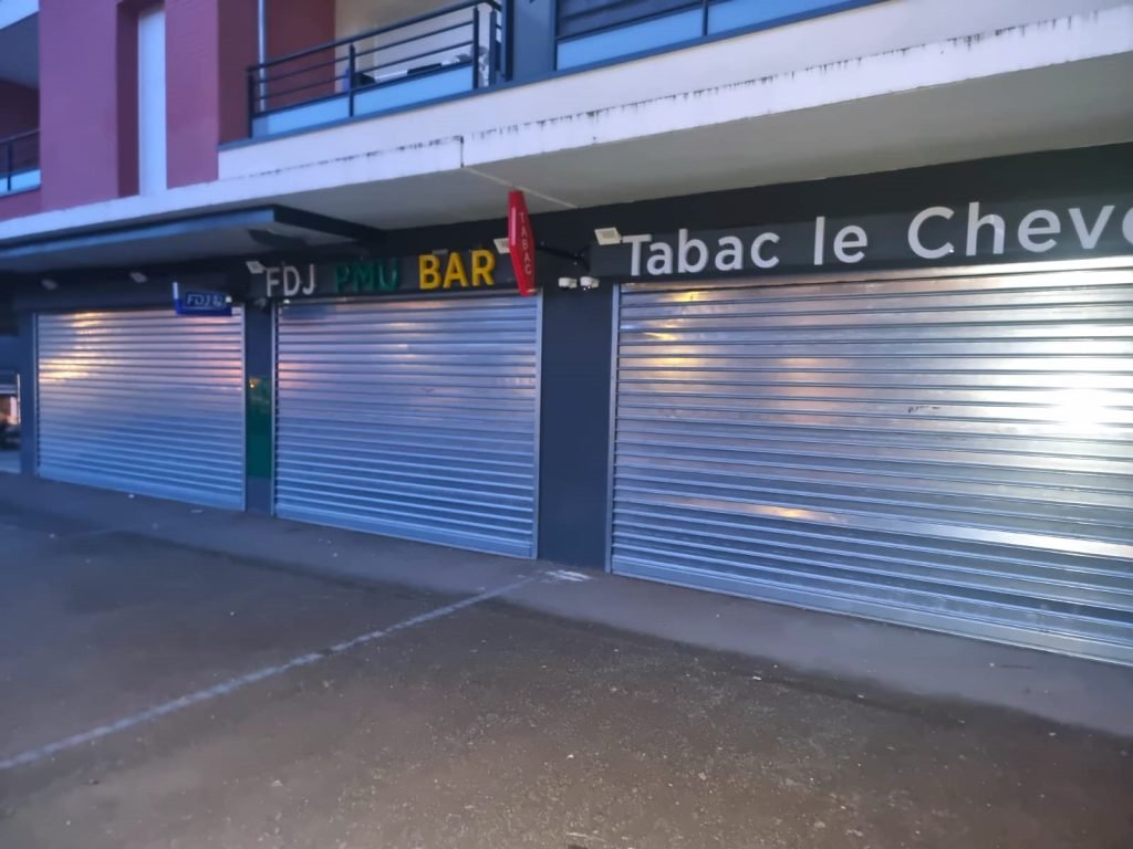 Rideau Métallique à lames pleines